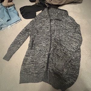 Lululemon Cardigan Size 6